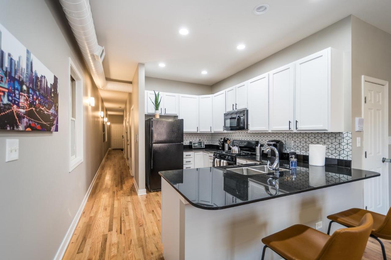 Vibrant And Modern 2-Bedroom Home Near Downtown Chicago Eksteriør bilde